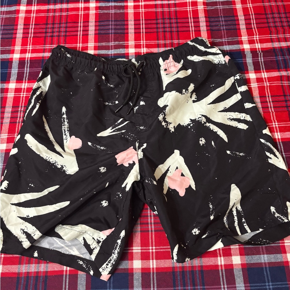 Stylish Black and White Men's Swim Board Shorts